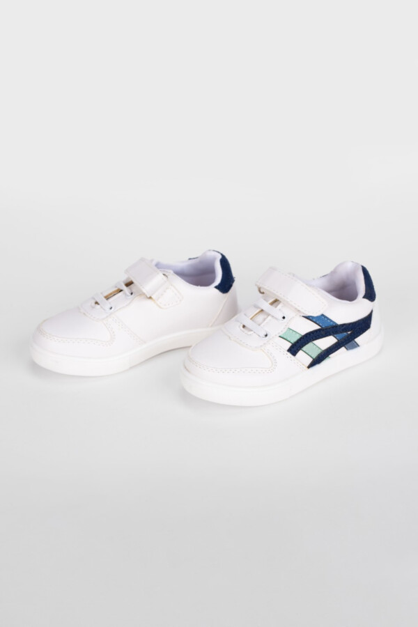 Boy's Flat Running Sneaker Multi Color