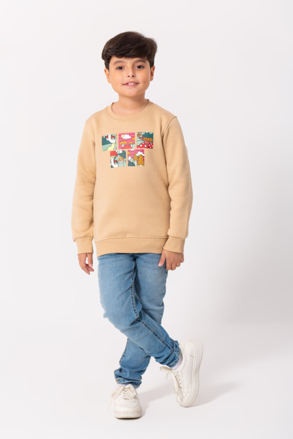 سويت شيرت أولادي بياقة دائرية و مبطن بتصميم مميز و طباعة أمامية و خلفية و تفاصيل فريدة