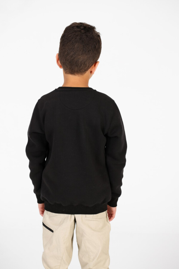 سويت شيرت أولادي بياقة دائرية وطبعة جرافيك من الأمام