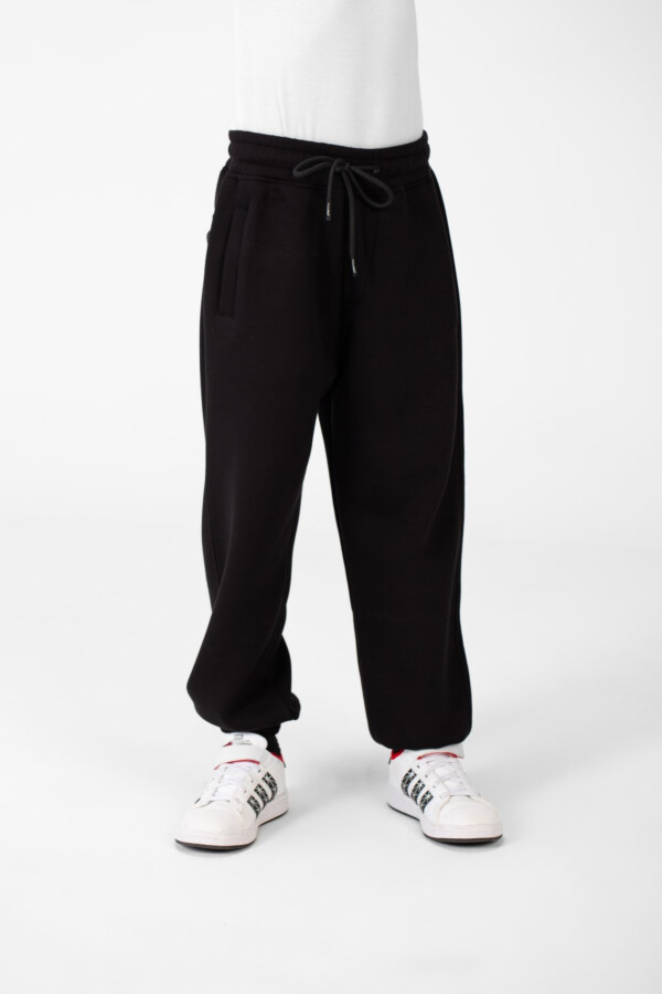 Boy's Basic Jogger Sweatpants With Drawstring Closure And Pockets