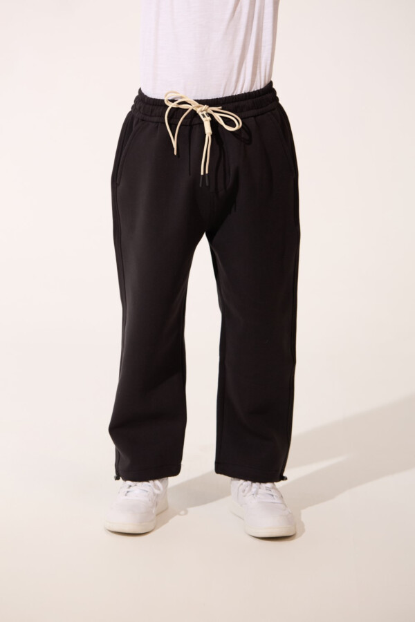 Boy's Oversized Drawstring Sweatpants In Basic Colors With A Back Pocket