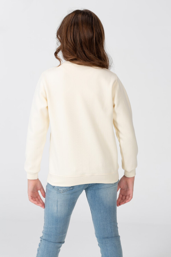 سويت شيرت بناتي بياقة دائرية وطبعة ايموجي من الأمام