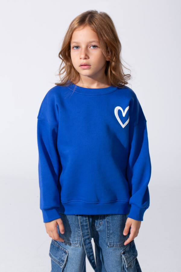 Girl's Milton Long Sleeves Slim Fit Round Neck Sweatshirt With Heart Print On The Front