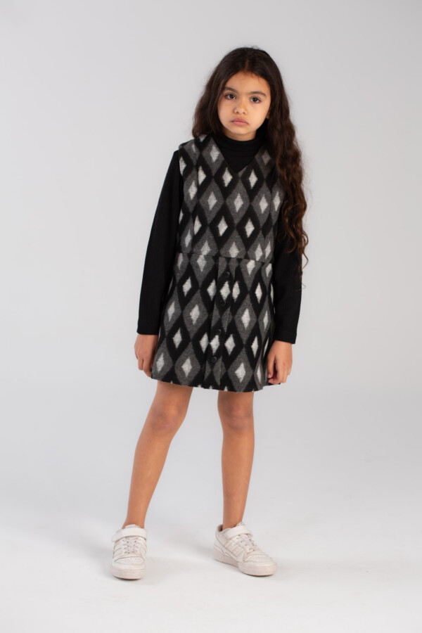 أوت فت بناتي برقبة V من الصوف الناعم و المريح