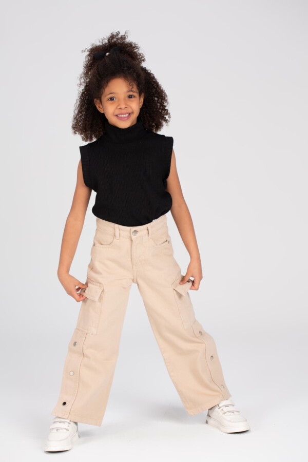 Girl's Used Details Wide Leg Style Gabardines Pants With Unique Cut