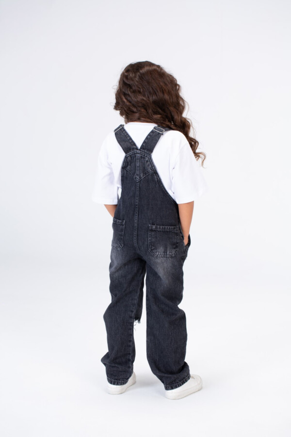 Girls Slouchy Cutting Jeans Salubit With A Unique Cut And Side And Back Pockets