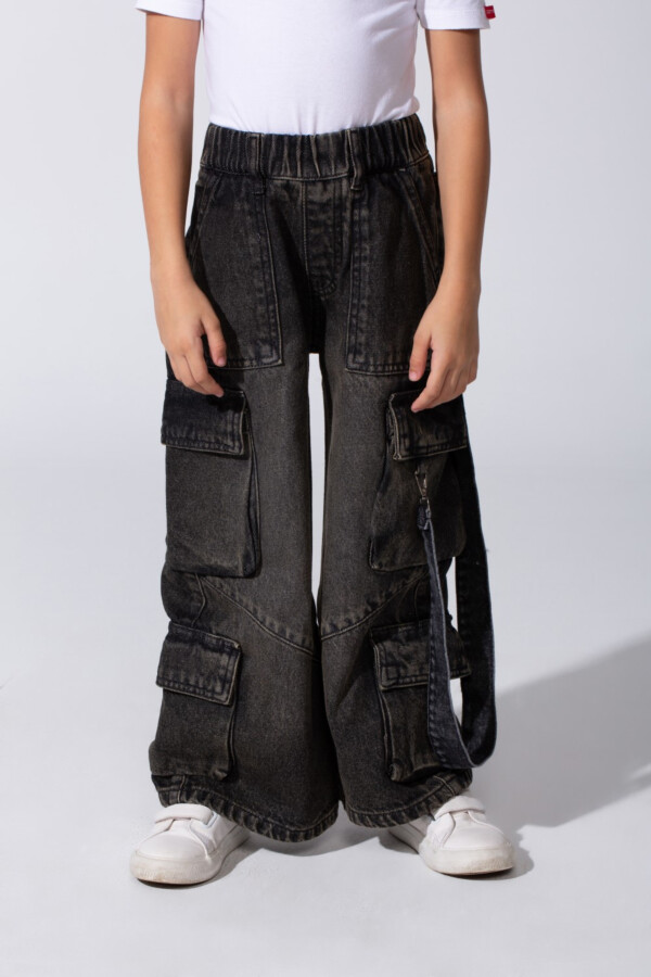 Girl's Cargo Jeans Pants With An Elastic Waistband And Modern Side Pockets