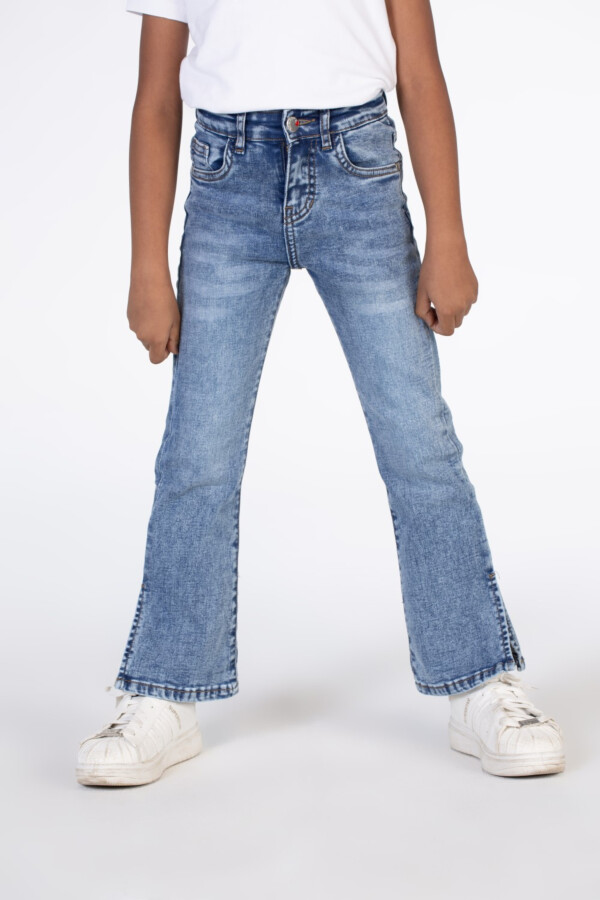 Girls Jeans Used Pants With A New Trendy Cut