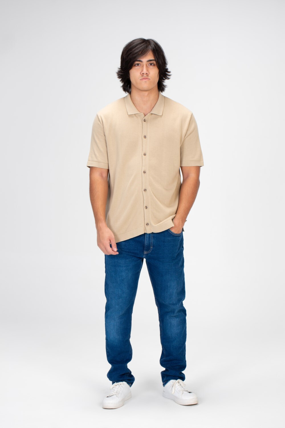 Men's Half Sleeved Plain Shirt With Front Buttons And Comfortable Material