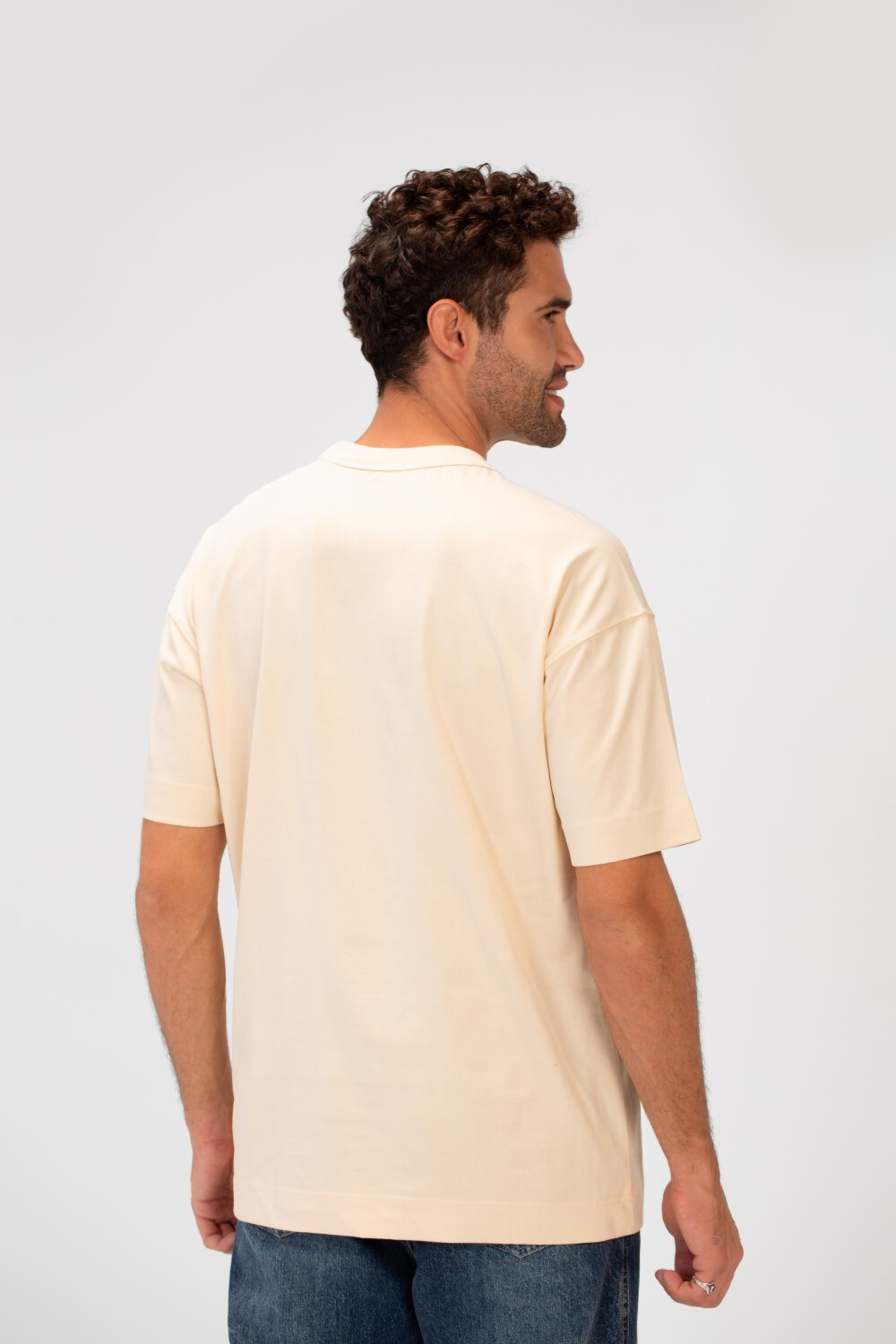 Men's Tomato Regular Fit Basic Plain Half Sleeve T-Shirt In Basic Colors