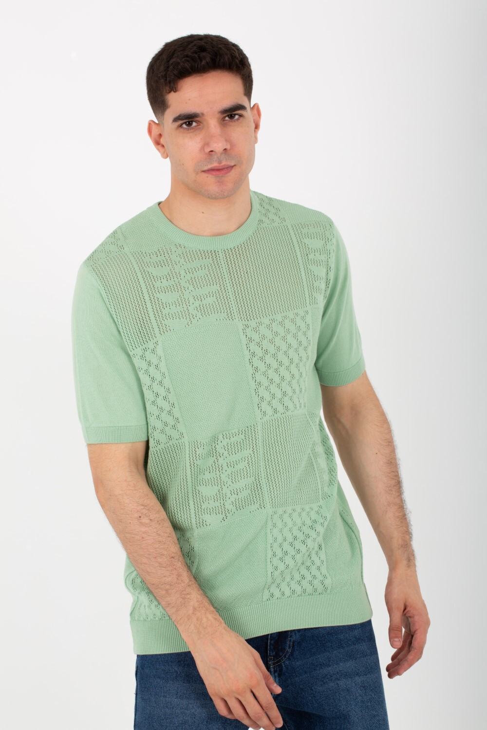Mens Basic Round Neck Half Sleeve Trico T-shirt With A Distinctive Design And A Unique Cut