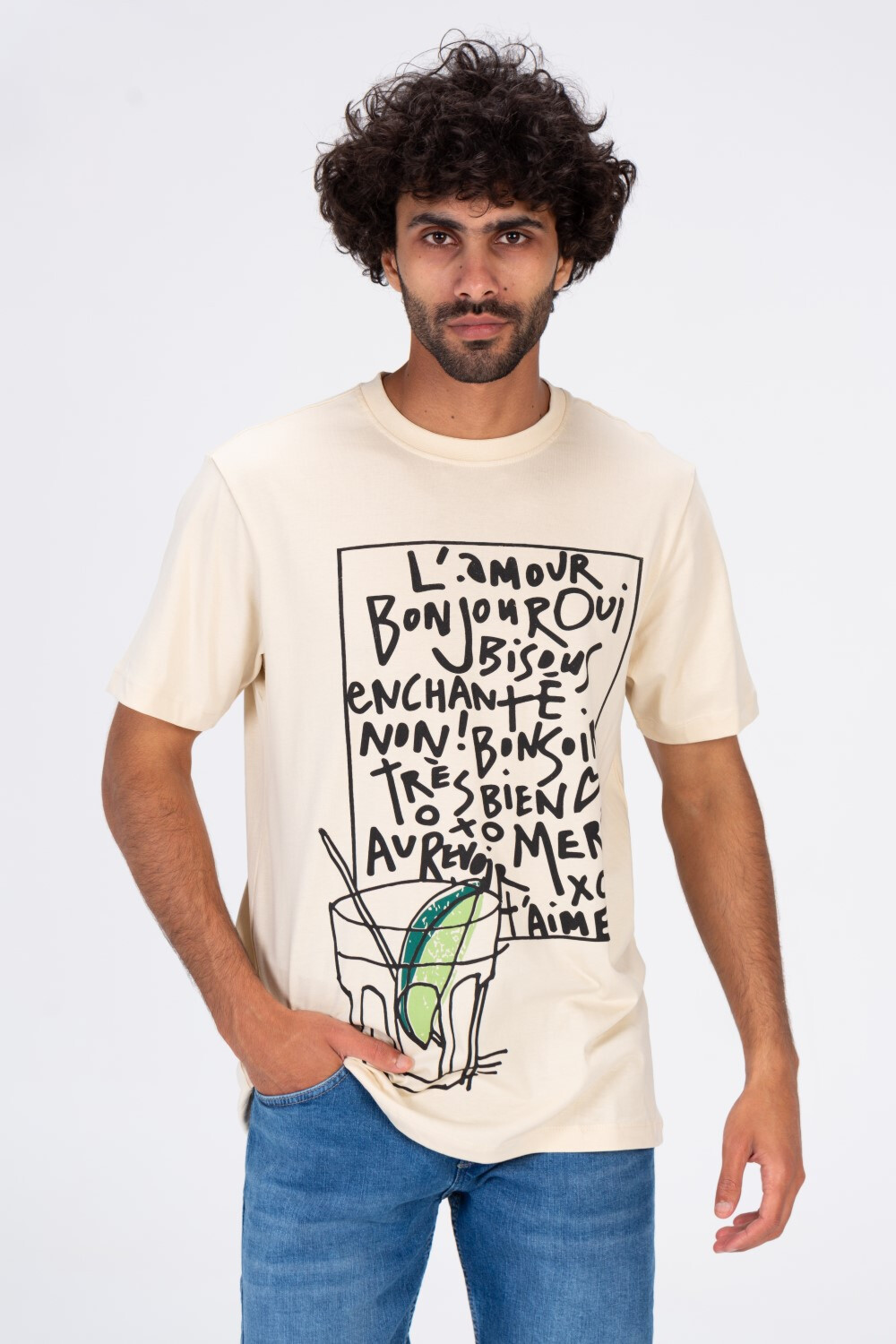 Mens Half Sleeve Printed T-shirt With A Unique Summer Cut