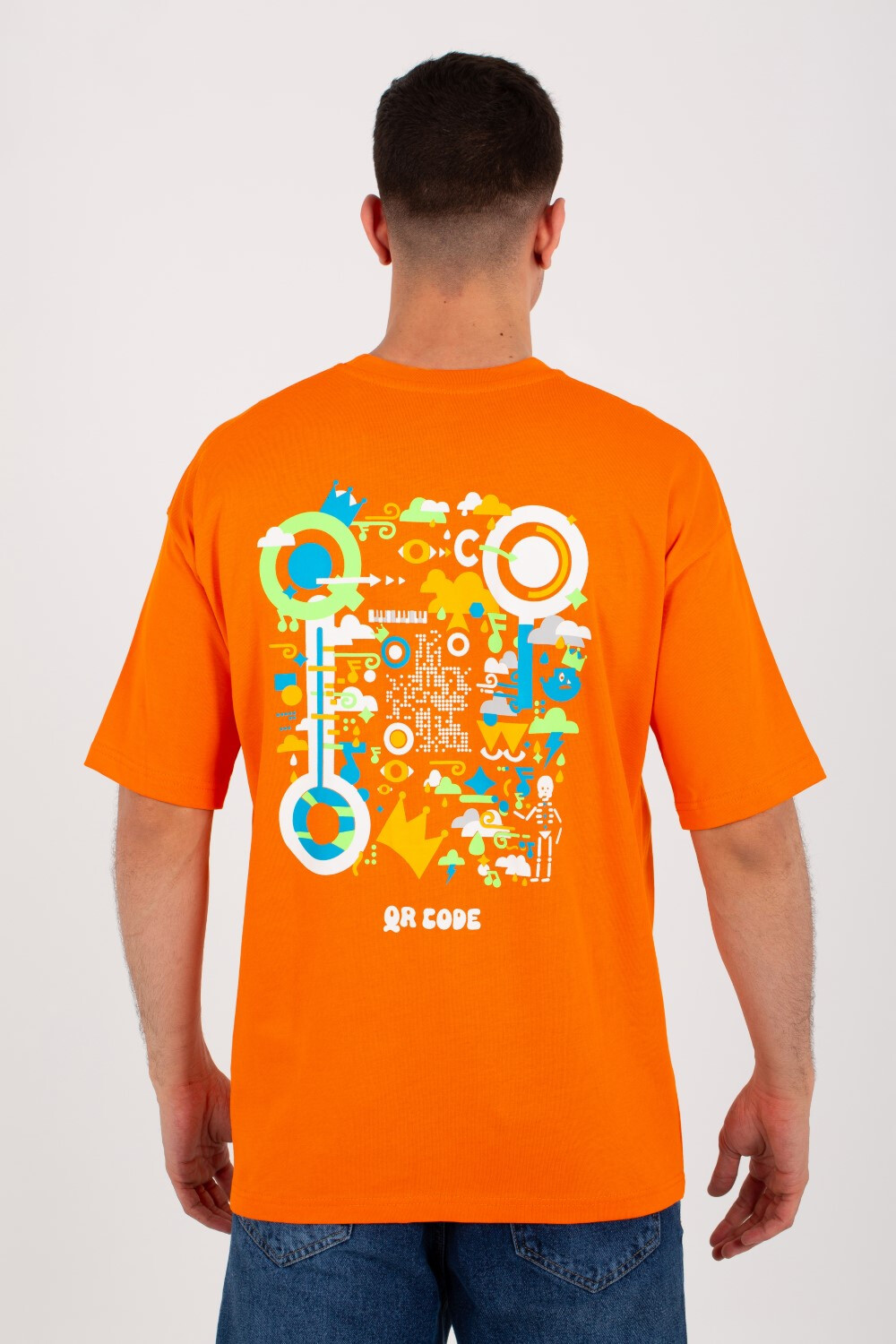 Mens T-shirt With Round Neck And Short Sleeves With Front And Back Print