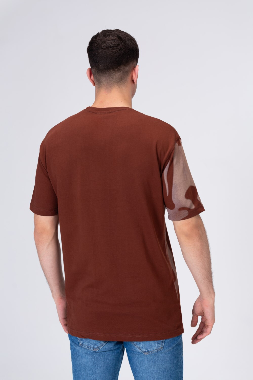 Mens Round Neck And Front Printed T-shirt