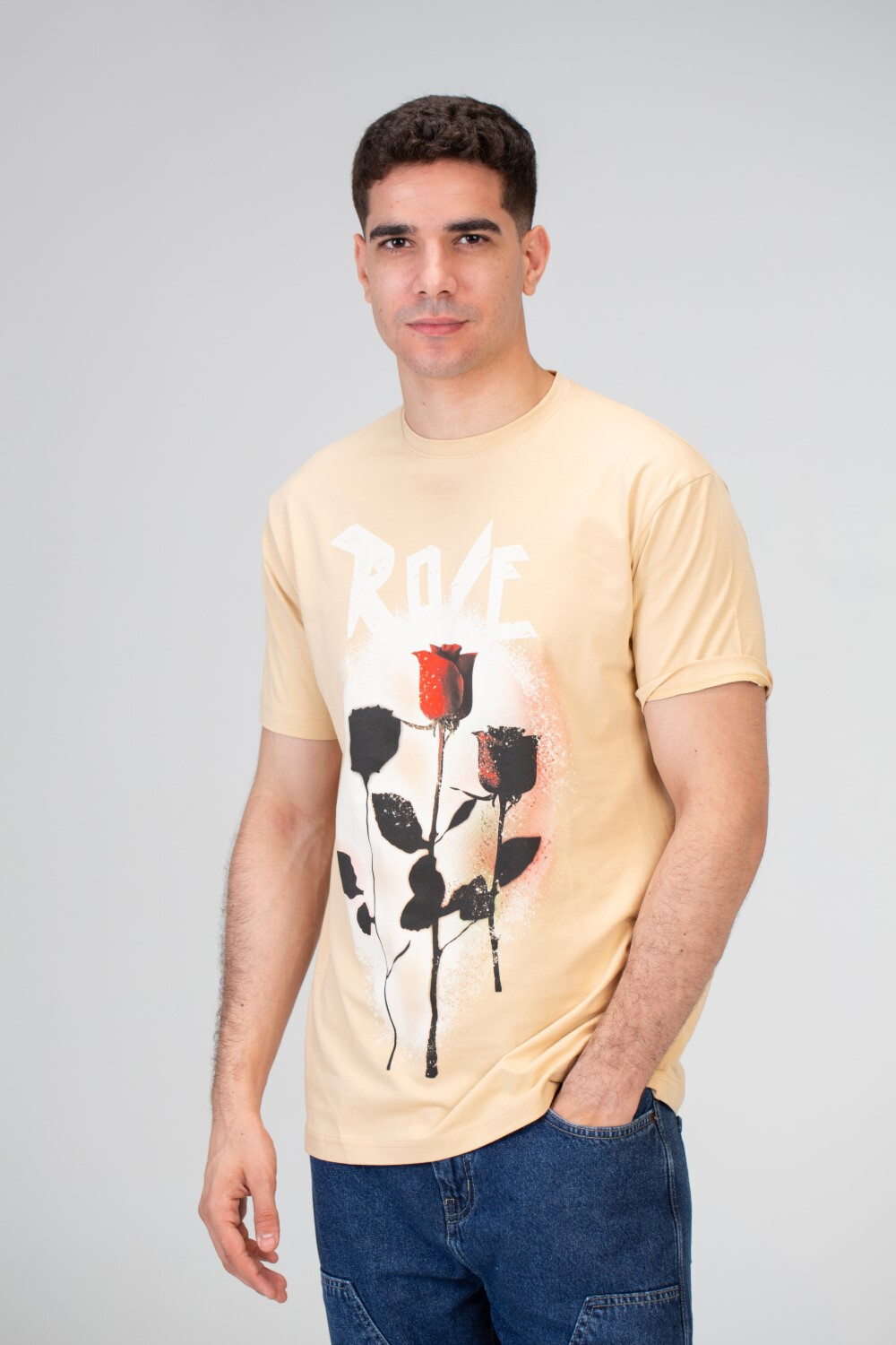 Mens Slim Fit T-shirt With A Round Neck And Comfortable Lycra Material