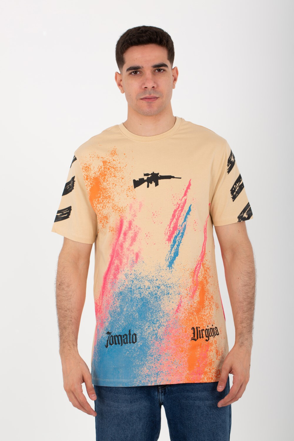 Mens Round Neck Short Sleeves T-shirt With Tomato Print And Colors On The Front And Back