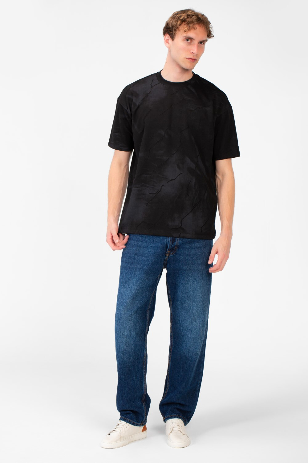 Men's Printed Half-Sleeve Regular Fit Round Neck T-shirt