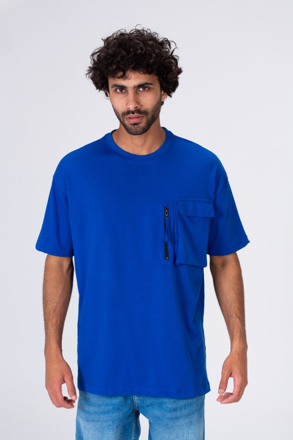 Mens Half Sleeve T-shirt Made Of Soft Cotton With A Zipper Pocket On The Front