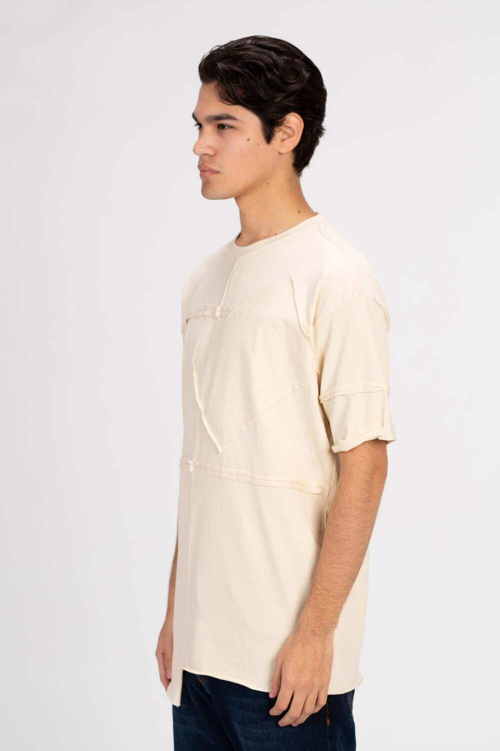 Men's Round Neck Oversized T-shirt In Modern Cut