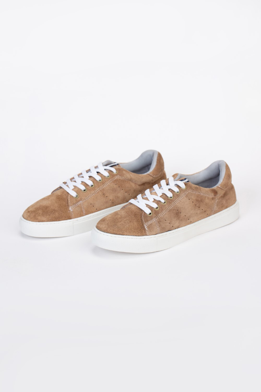 Mens Suede Sneakers With A Unique Design And Lace