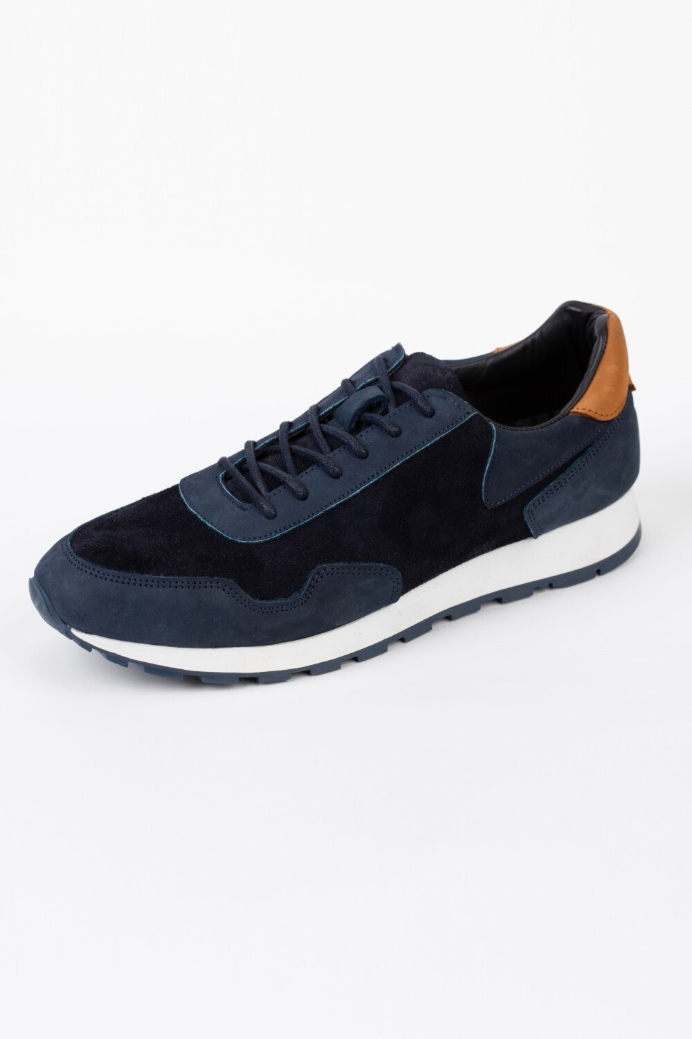Men's Suede Shoes With A Trendy Style And Front Lace-Up 