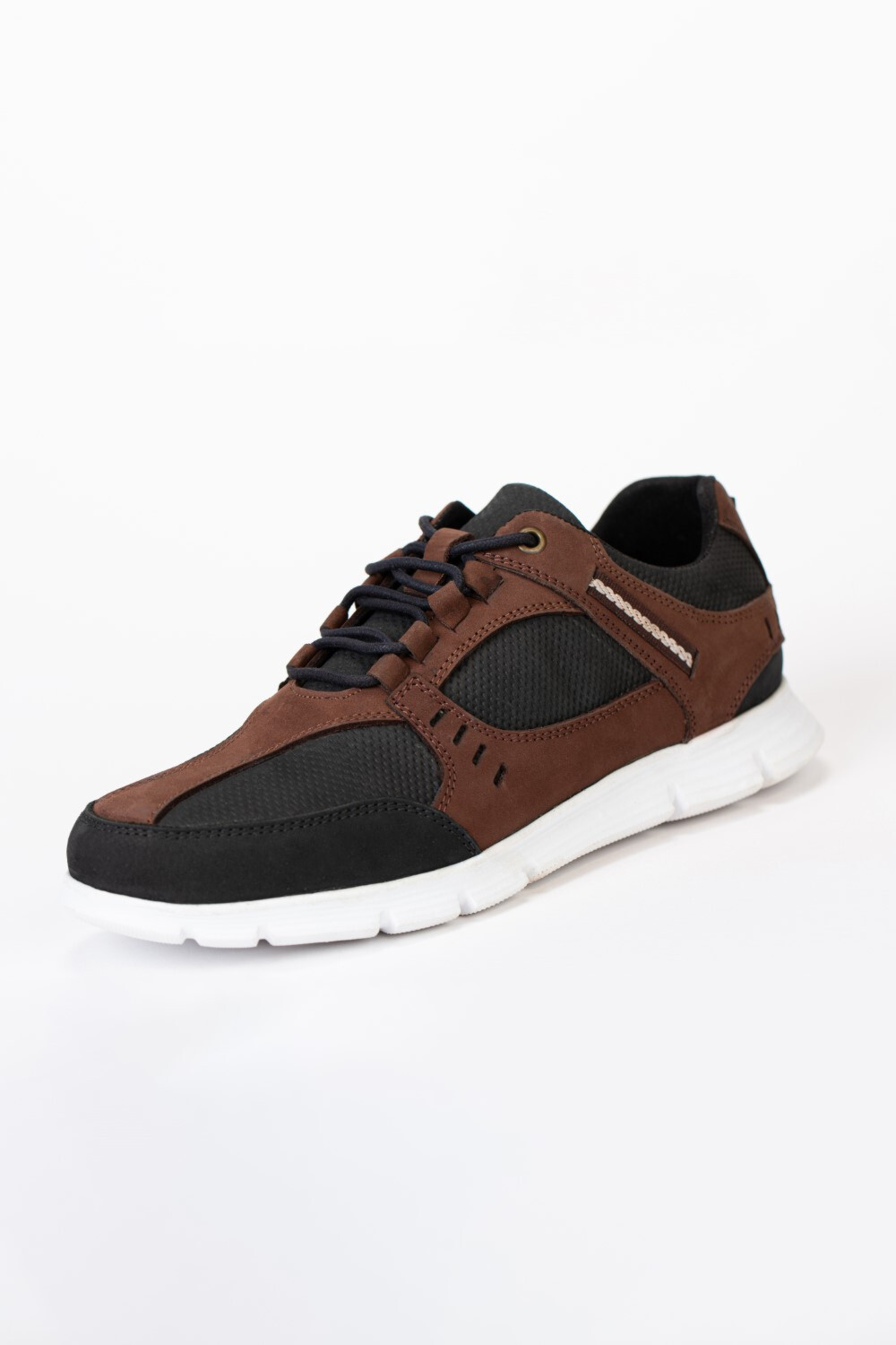 Mens Black And Brown Casual Shoes With Lace And High Quality Material