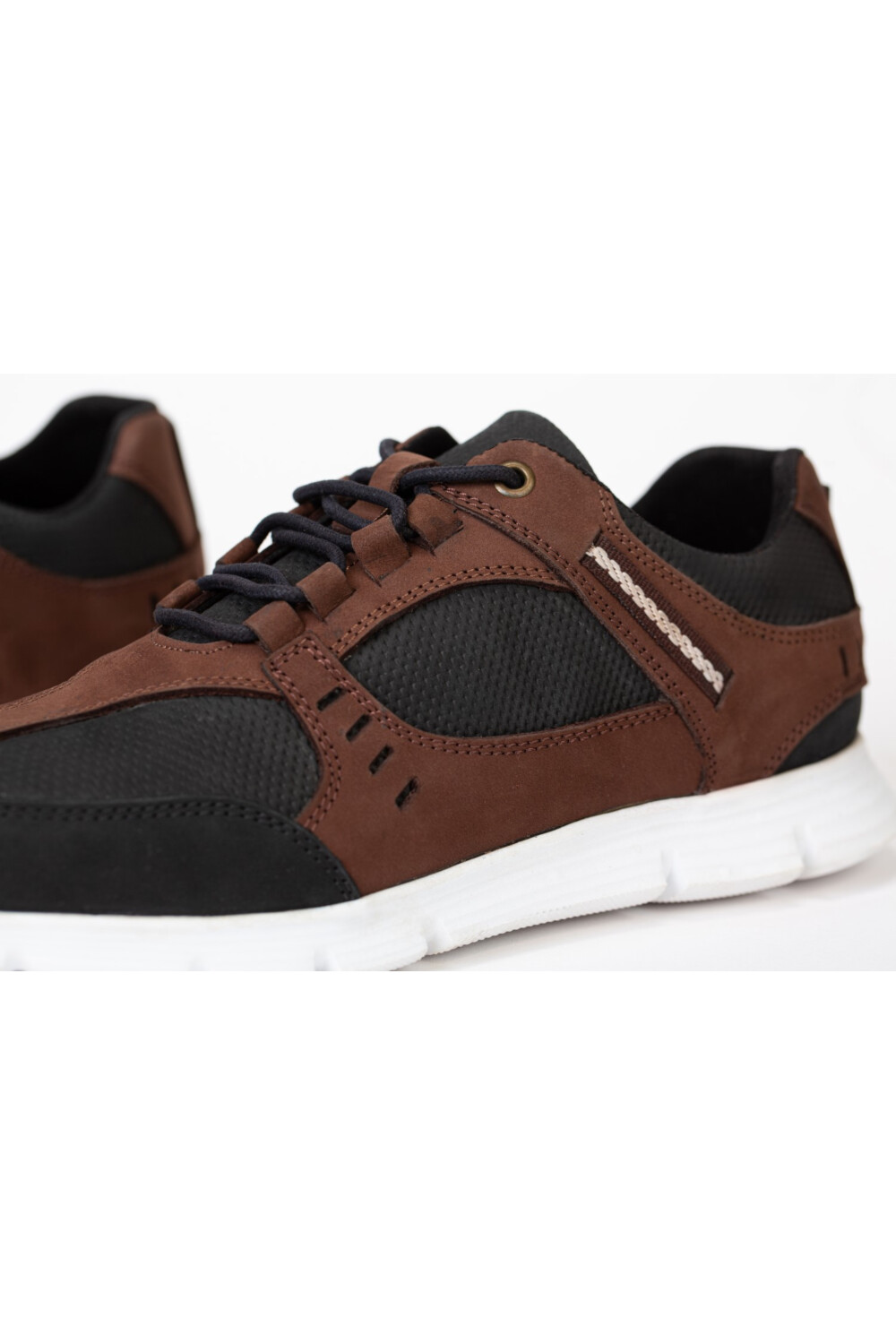 Mens Black And Brown Casual Shoes With Lace And High Quality Material