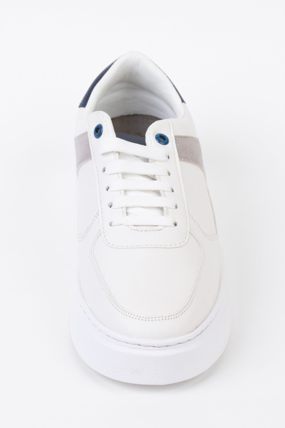 Men's Laced Slip-On Basic Shoes In Comfortable Material