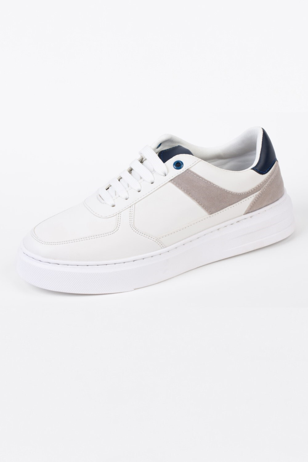 Men's Laced Slip-On Basic Shoes In Comfortable Material