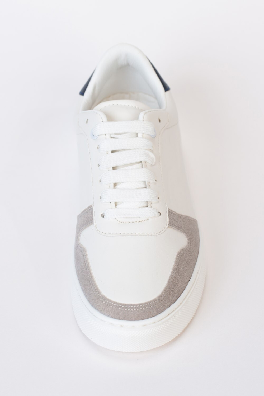 Mens Fashionable Casual Shoes In Gray And White Color