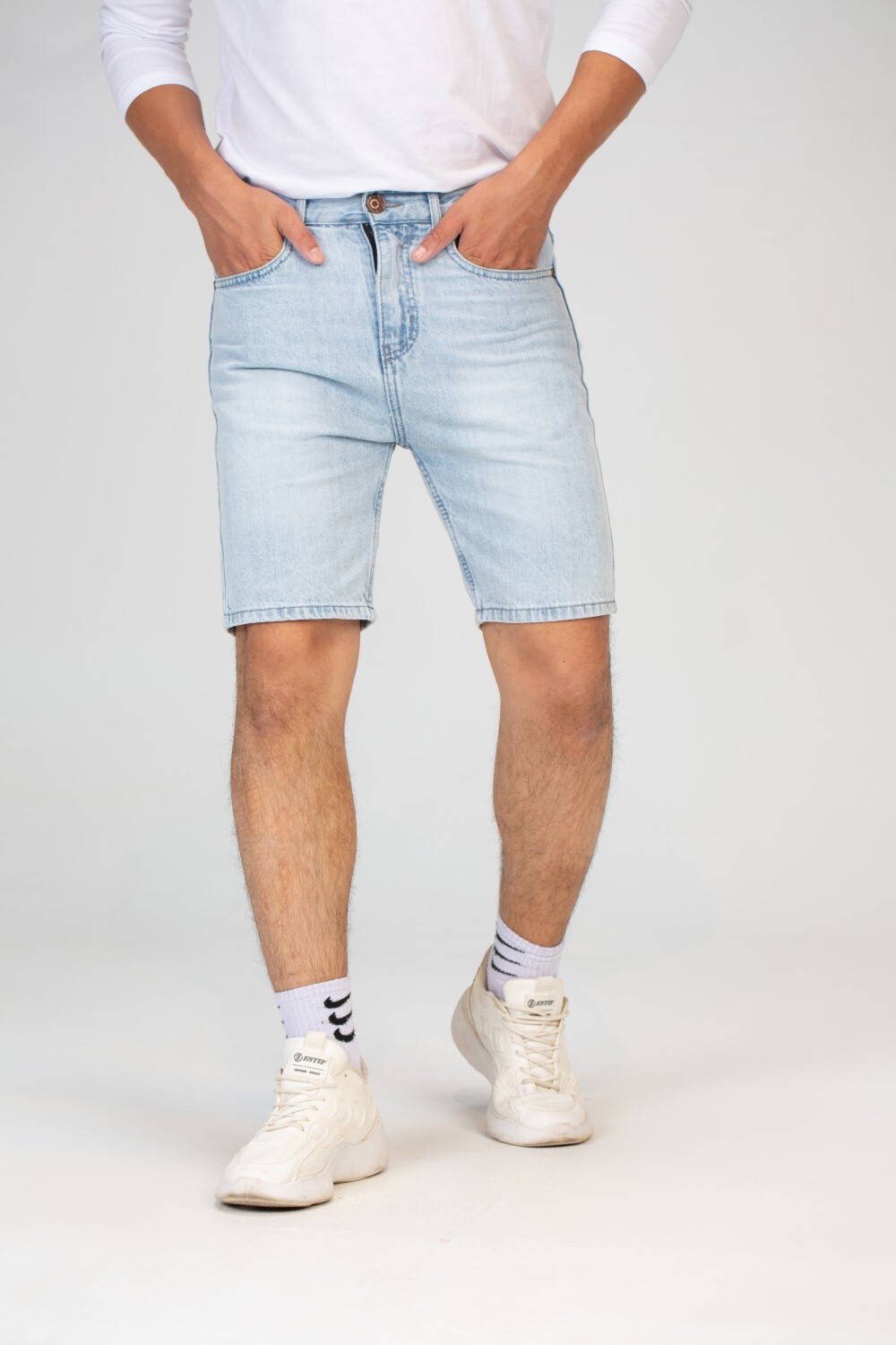 Mens Denim Shorts With Five Pockets And Tomato Back Patch In Sky Blue Tomato Stores