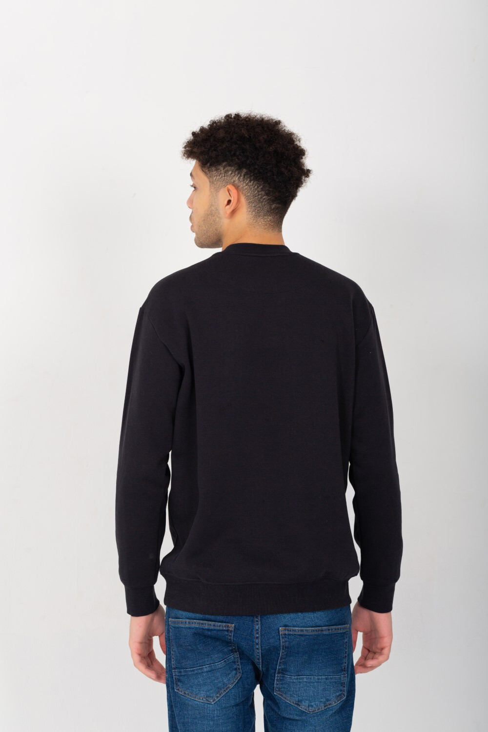 Men's Round Neck Padded Front Print Sweatshirt