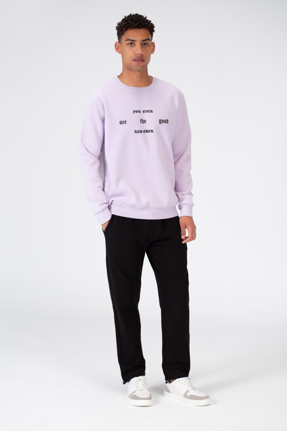 Men's Round Neck Sweatshirt With Text Print On The Front
