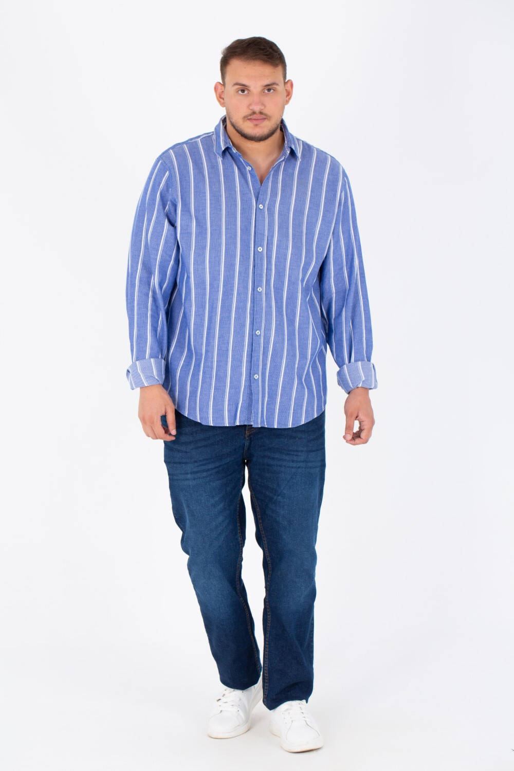 Men's Big Size Striped Poplin Shirt With Long Sleeves And Buttons On The Front