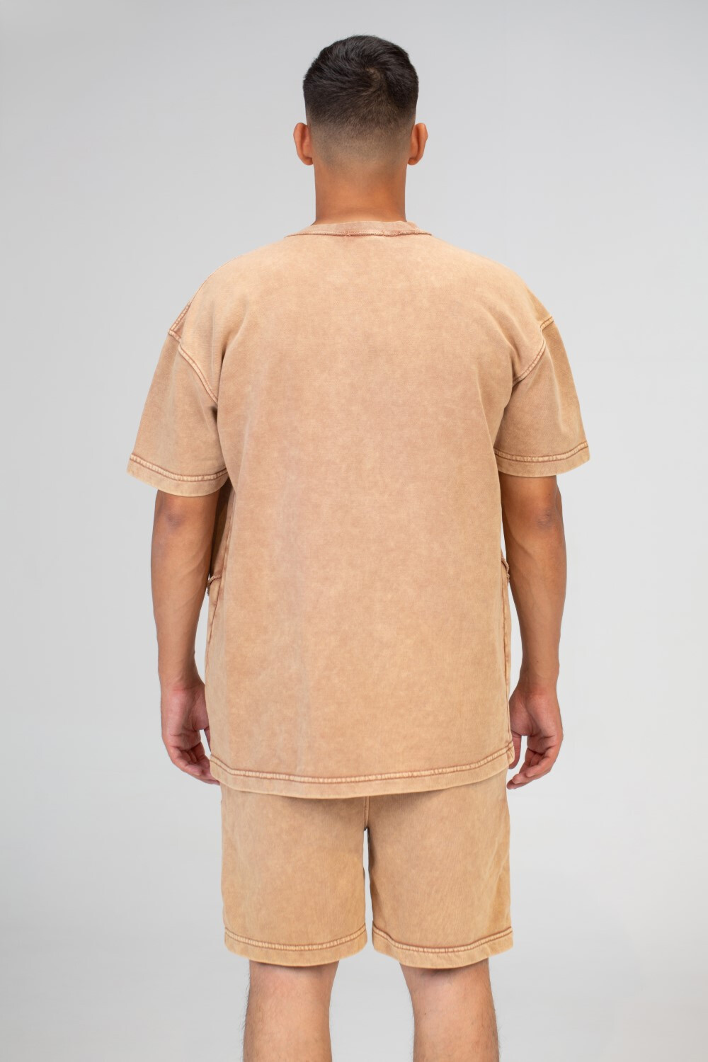 Mens Milton Short With A Modern Fit And Comfortable Material
