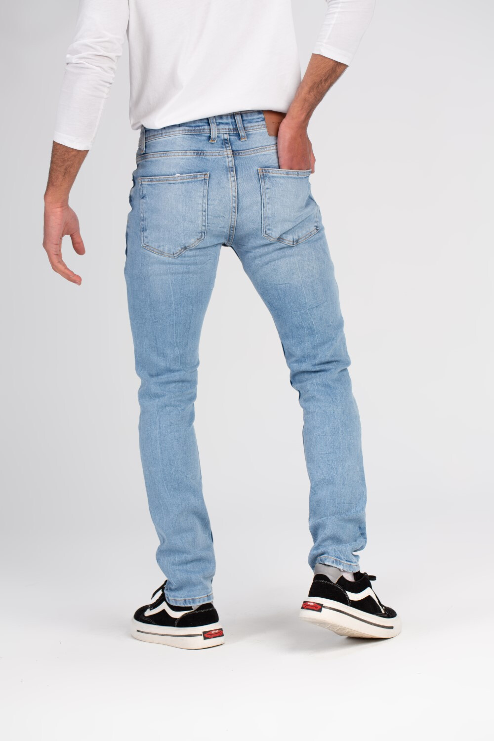 Men's Slim Fit Five Pockets Laser Details Jeans Pants