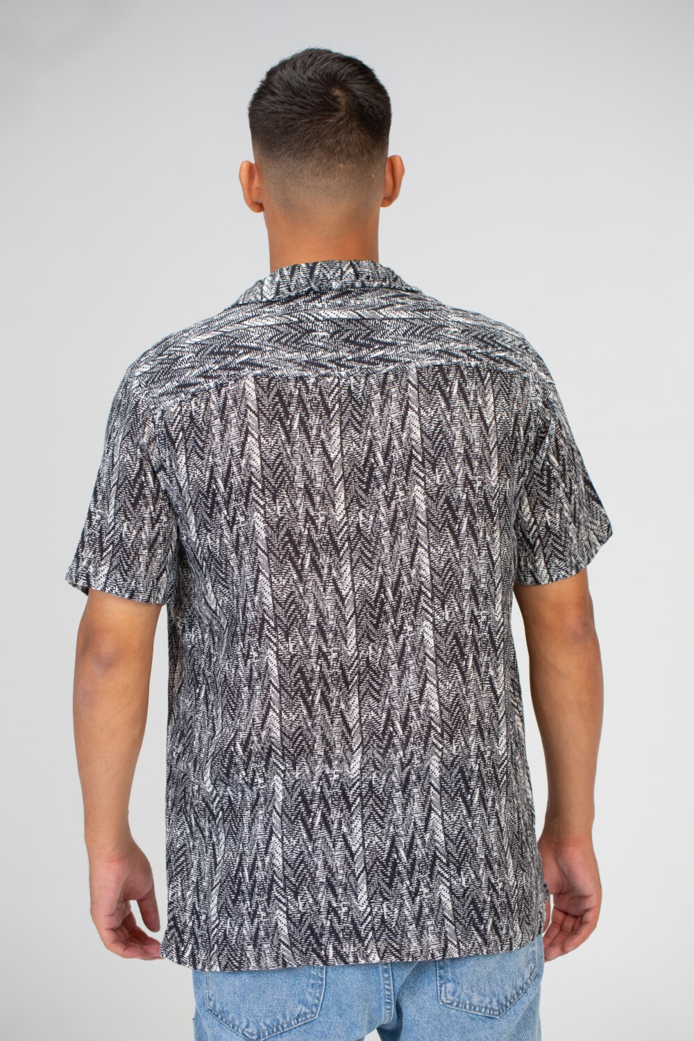 Mens Half Sleeve Jakar Slim Fit Shirt In Black