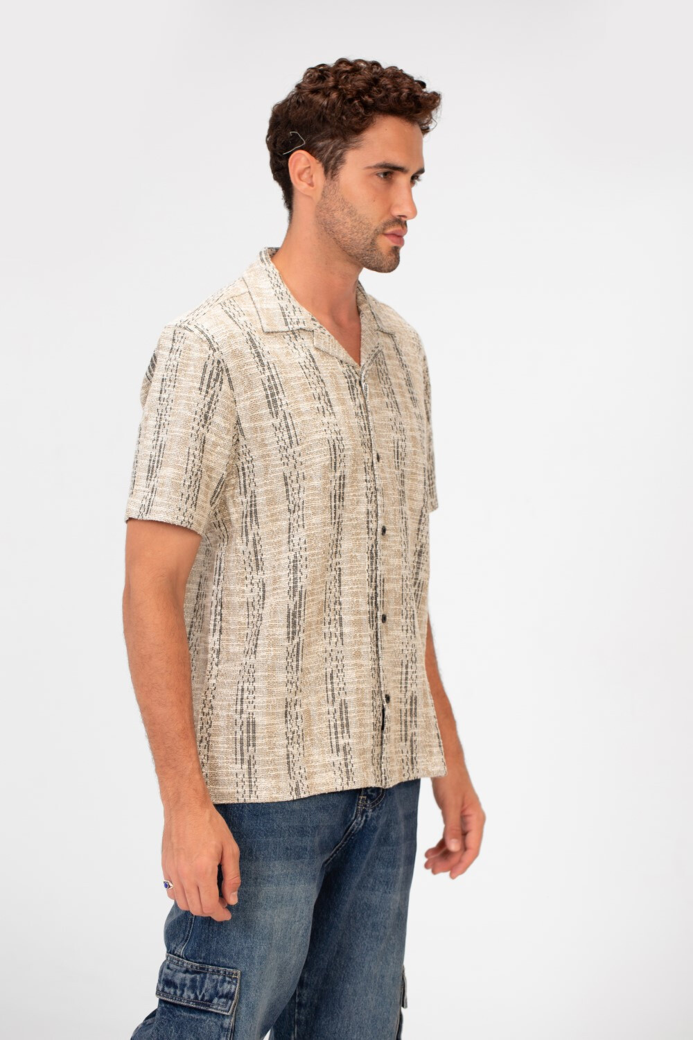 Men's Summer Modern Slim Fit Half Sleeve Mesh Shirt