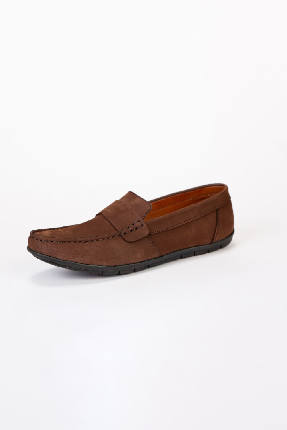 Mens Suede Shoes With A Distinctive Design And High Quality Materials