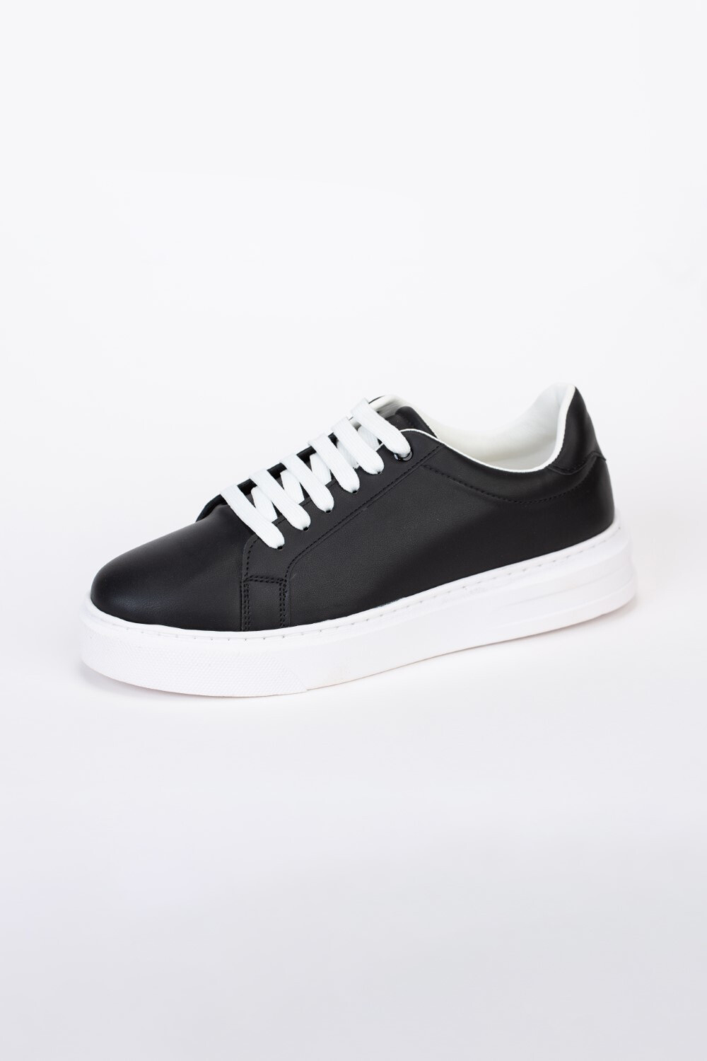 Mens Basic Sneakers Shoes Suitable For Everyday Wear