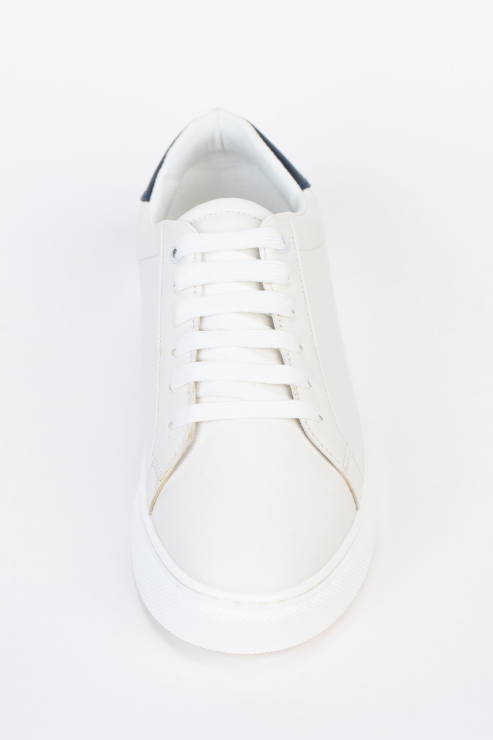 Mens Fashionable Casual Shoes In Havan And White Color