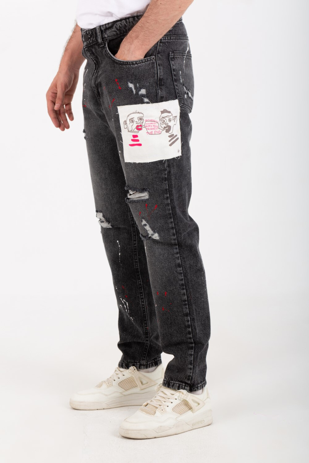 Men's Boyfriend Cutting Jeans Printed With Badge Tomato On The Back