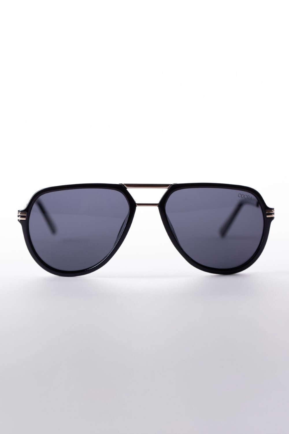Men's Tomato Casual Sunglasses With An Elegant And Distinctive Design