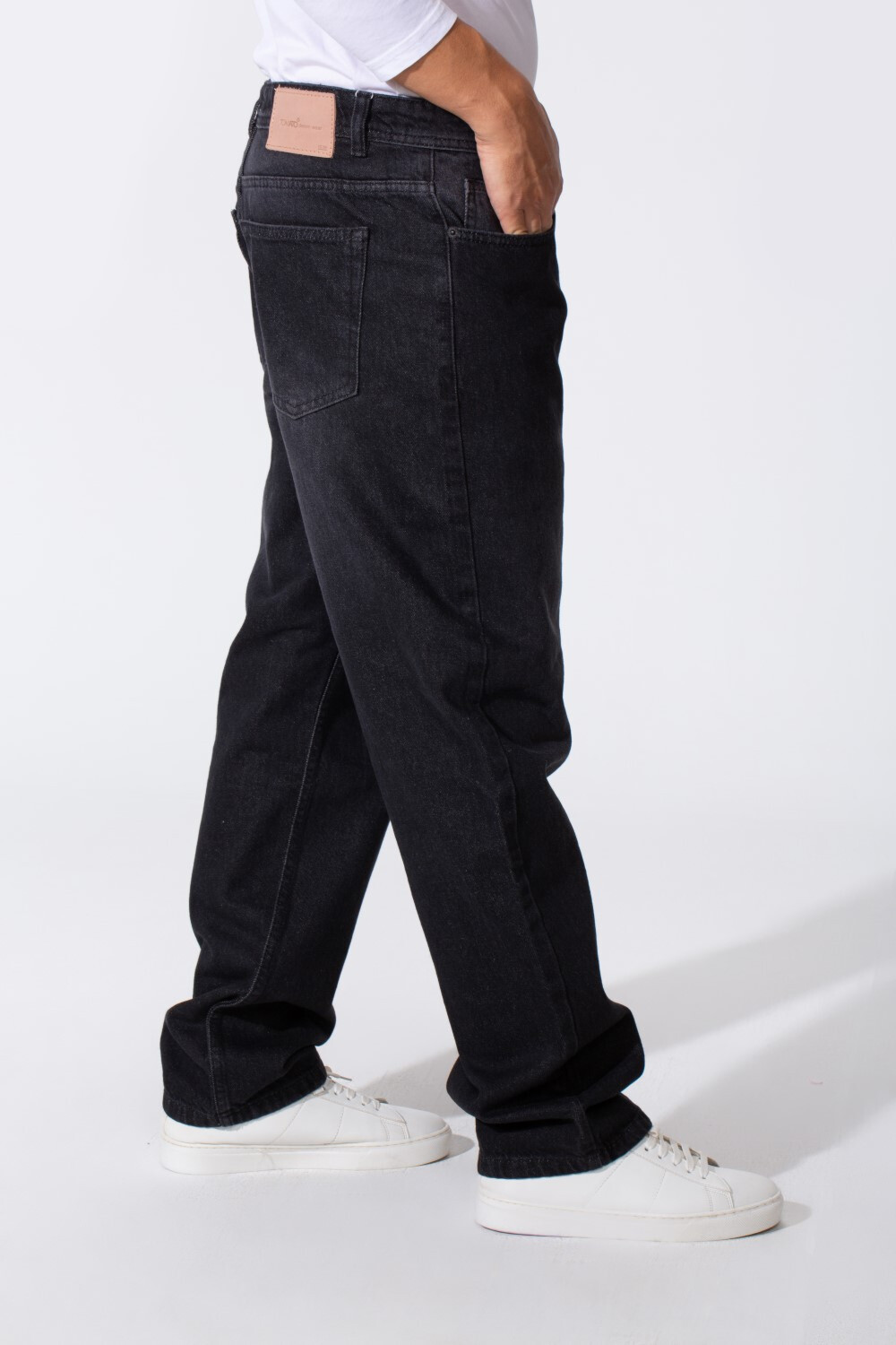 Men's Straight Used Tomato Jeans Pants With A Modern Comfortable Fit