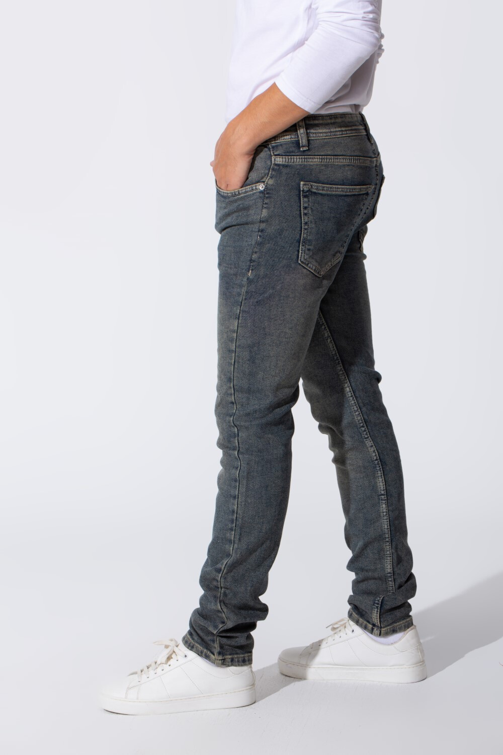 Men's Used Slim Fit Tomato Five Pocket Modern Jeans