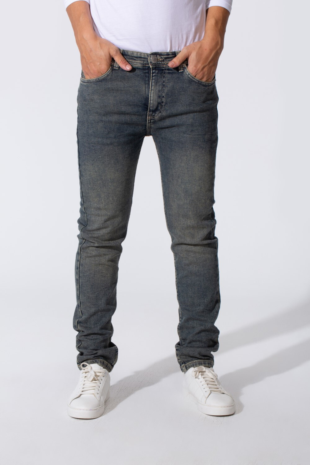 Men's Used Slim Fit Tomato Five Pocket Modern Jeans