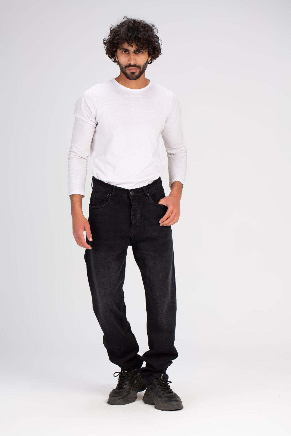 Mens Used Slouchy Jeans Pants With Distinctive Details And Front And Back Pockets