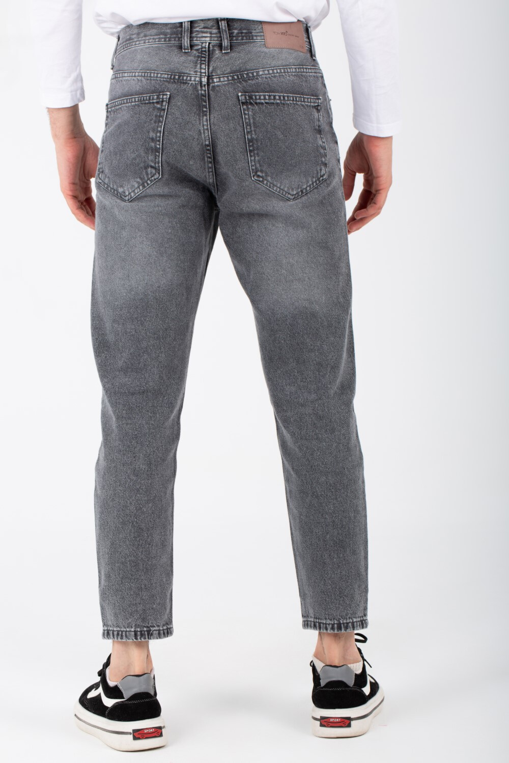 Mens Boy Friend Pants With A Comfortable Fit And A High Waist With Five Pockets