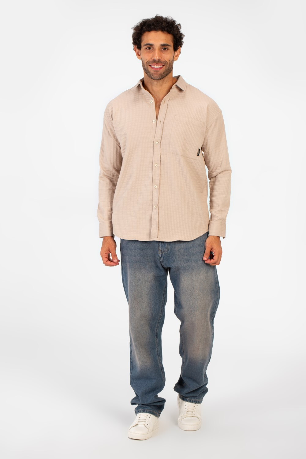Men's Basic Oversized Shirt With Front Pocket And Long Sleeves