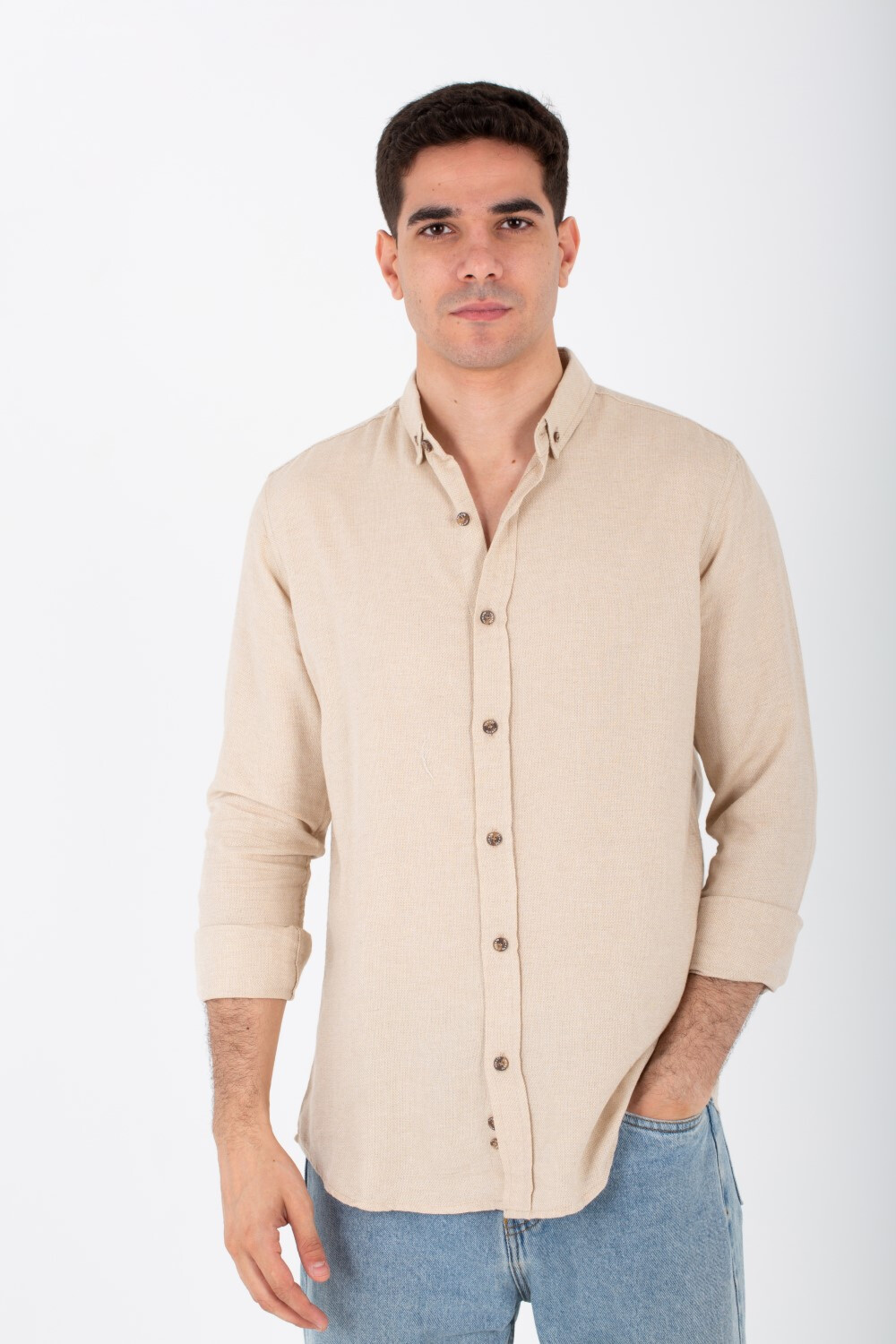 Mens Basic Plain Shirt With Long Sleeves And Slim Fit Cut